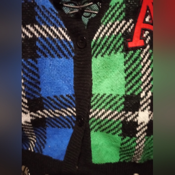 Trendy Threads Colorblock Plaid Y2K Distressed Button Sweater Size Medium - Picture 2 of 10